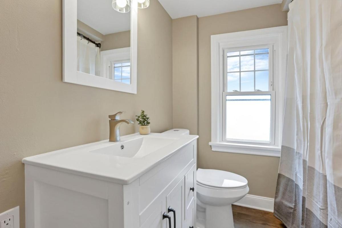 The Huron Charmer-4 Bd And Yard